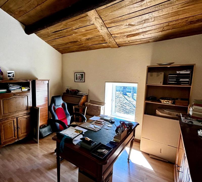 Maison - 228 m² - 10 pièces