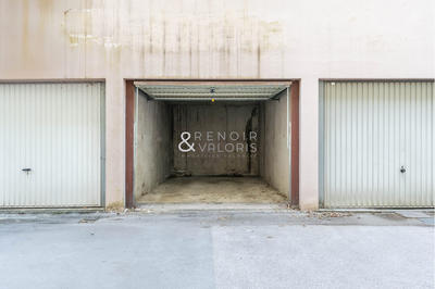 Parking / Garage - 15 m²