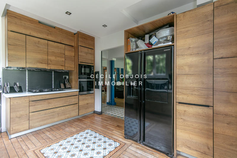 Maison - 224 m² - 10 pièces