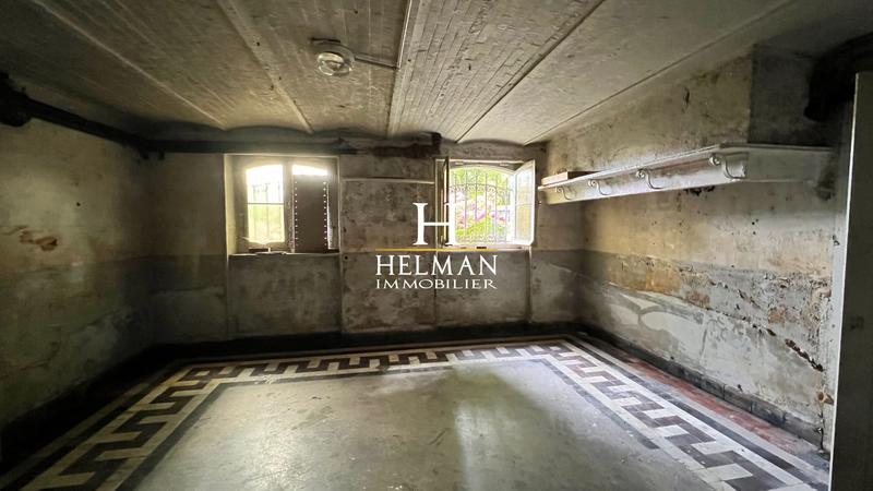 Château - 550 m² - 17 pièces