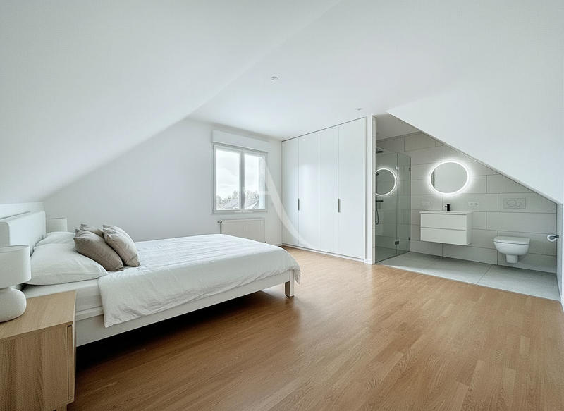 Maison - 150 m² - 8 pièces