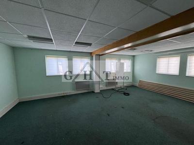 Entrepôt - 520 m²