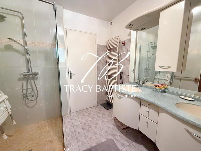 Maison - 165 m² - 5 pièces