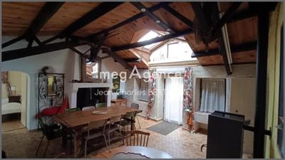 Maison ancienne - 172 m² - 8 pièces