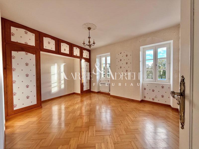 Maison de ville - 150 m² - 10 pièces