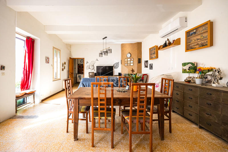 Maison - 170 m² - 6 pièces