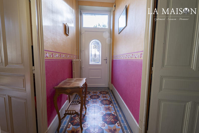 Villa - 206 m² - 6 pièces