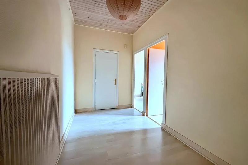 Demeure - 234 m² - 7 pièces