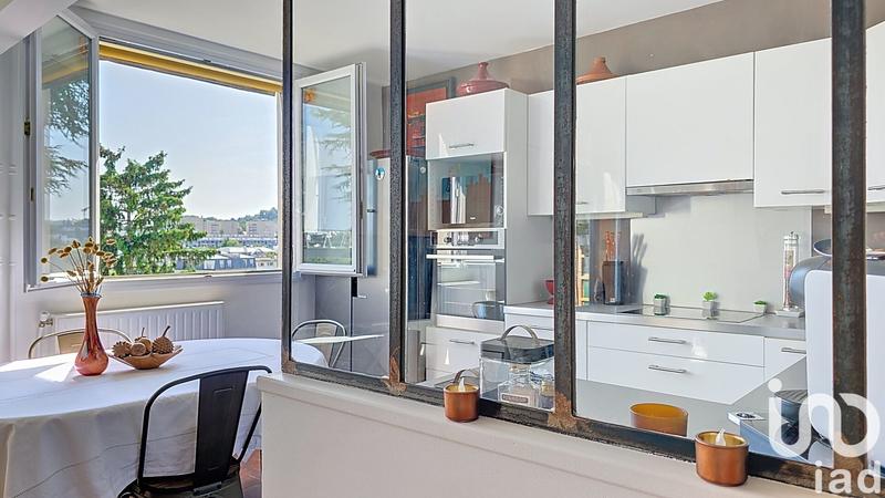 Duplex - 115 m² - 5 pièces