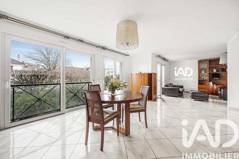 Maison - 254 m² - 6 pièces