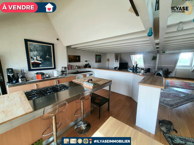 Triplex - 203 m² - 6 pièces