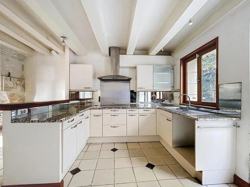 Maison bourgeoise - 235 m² - 7 pièces