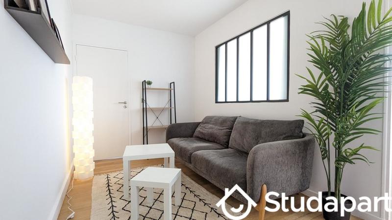 Chambre - 11 m² - 1 pièce