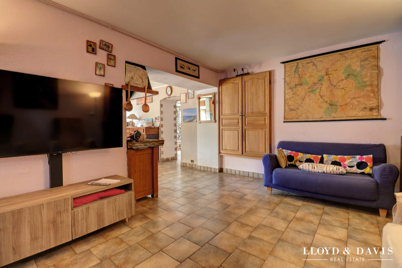 Maison - 194 m² - 8 pièces