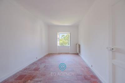 Maison - 280 m² - 7 pièces