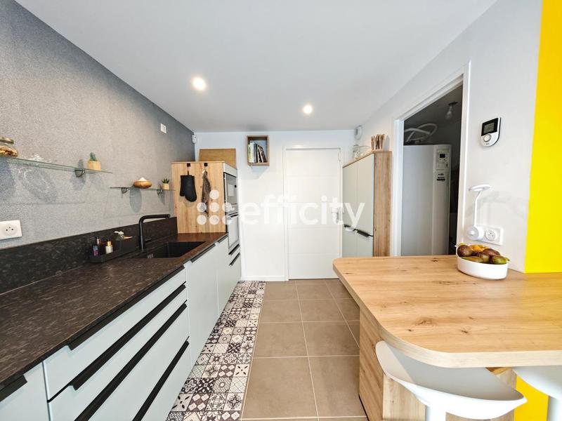 Maison - 121 m² - 6 pièces