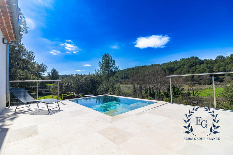 Maison contemporaine - 145 m² - 6 pièces