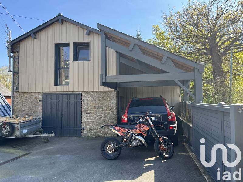 Maison - 176 m² - 9 pièces