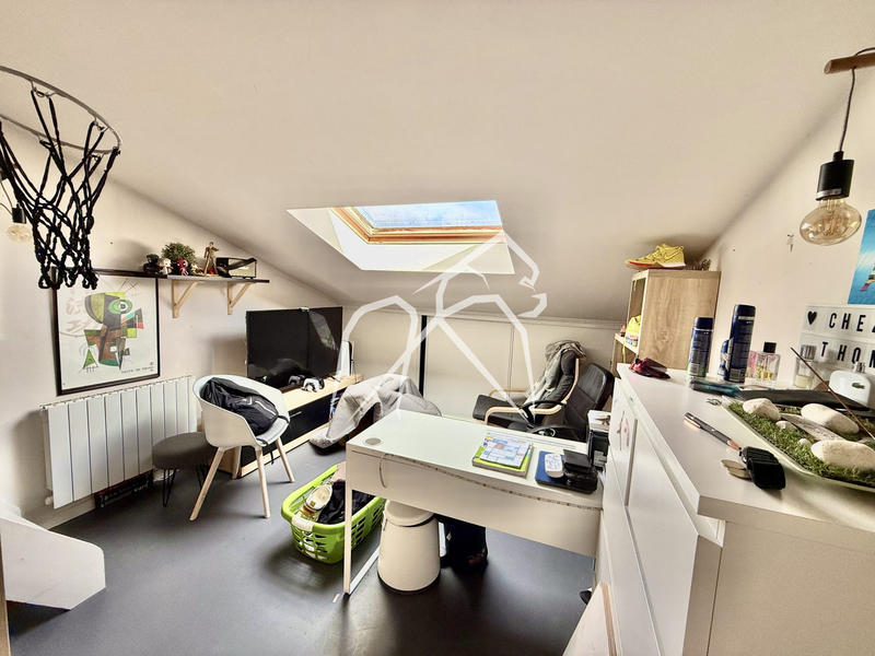 Maison - 127 m² - 7 pièces