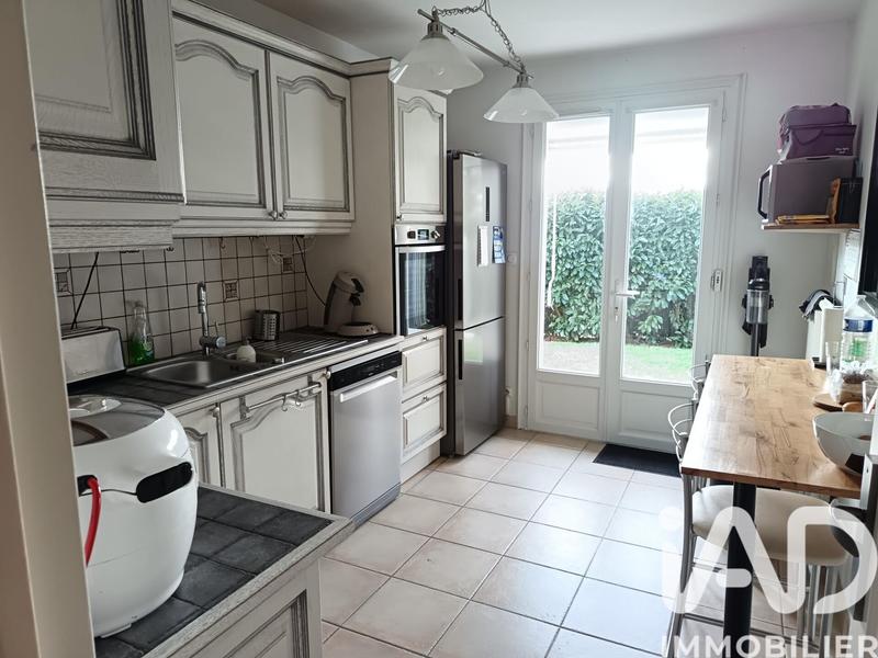 Maison - 93 m² - 4 pièces