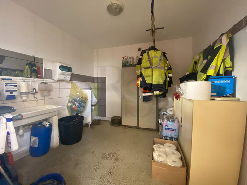 Local d'activité / Entrepôt - 546 m²