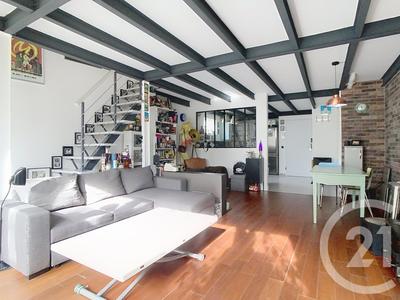 Loft - 85 m² - 5 pièces