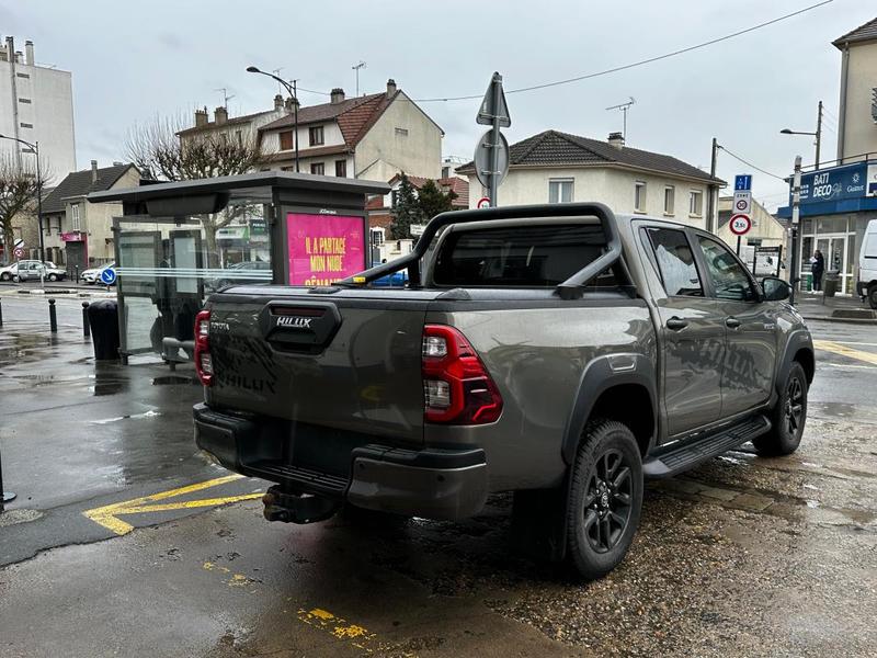 Toyota Hilux IV 4wd 2.8 d-4d 204 Double Cabine Invincible 4x4