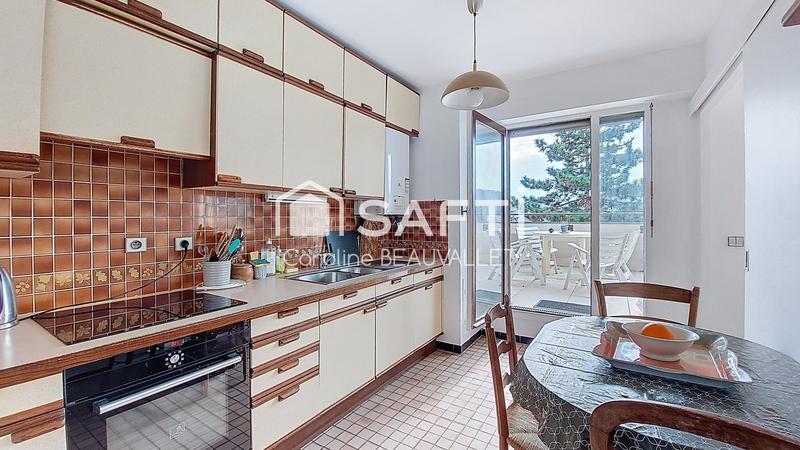 Appartement - 83 m² - 4 pièces