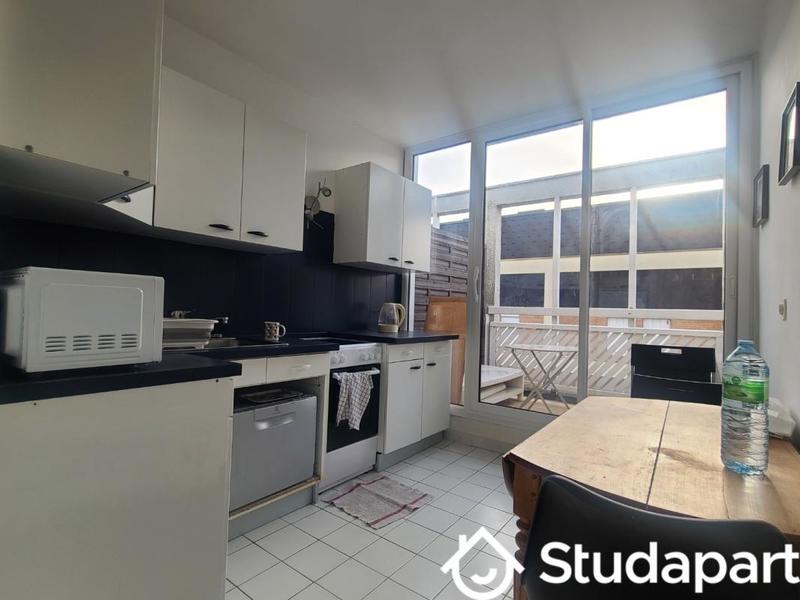 Chambre - 9 m² - 1 pièce