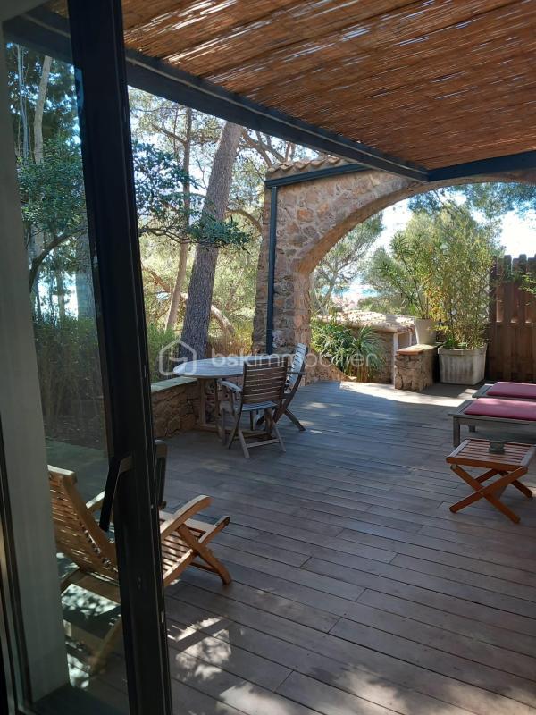 Propriété - 222 m² - 6 pièces