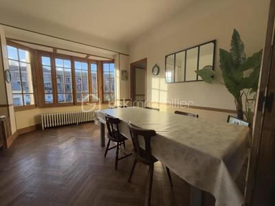 Maison - 89 m² - 5 pièces