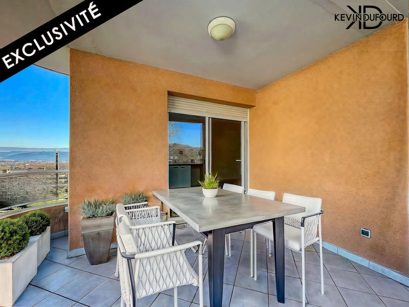 Appartement - 70 m² - 3 pièces