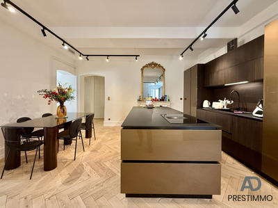 Appartement - 128 m² - 5 pièces