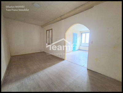 Maison - 123 m² - 8 pièces