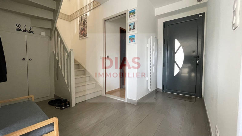 Maison - 87 m² - 6 pièces