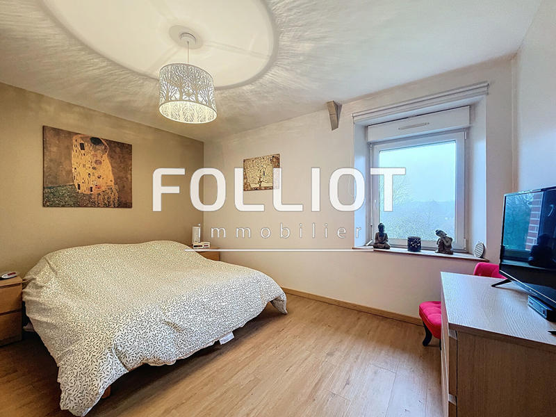 Maison - 240 m² - 10 pièces