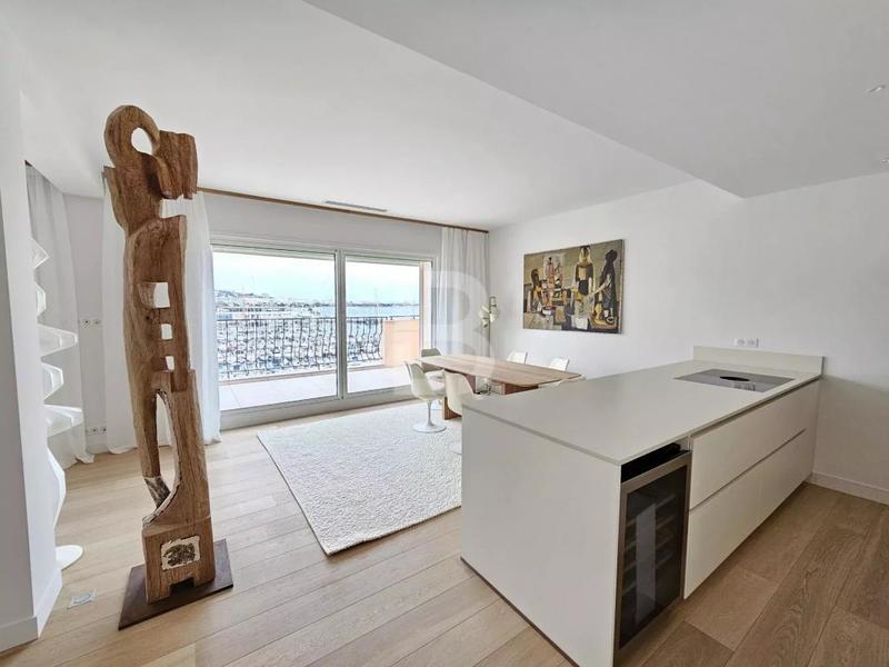 Appartement - 121 m² - 4 pièces