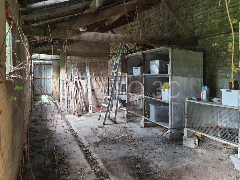 Maison - 313 m² - 13 pièces