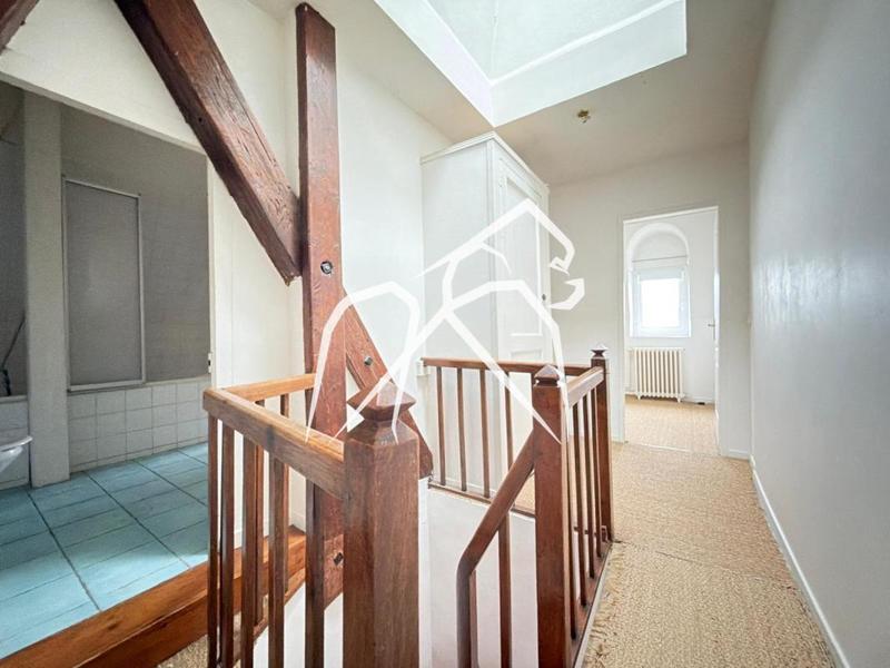 Appartement ancien - 76 m² - 5 pièces