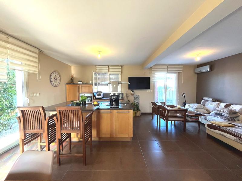 Maison - 77 m² - 4 pièces