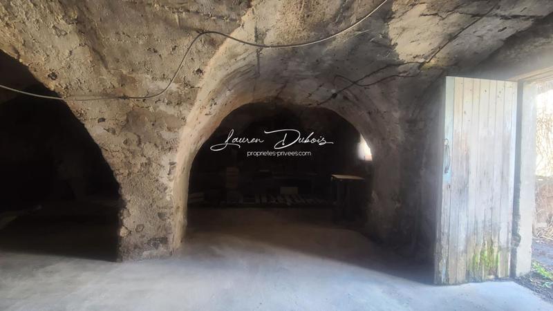 Grange - 100 m² - 2 pièces