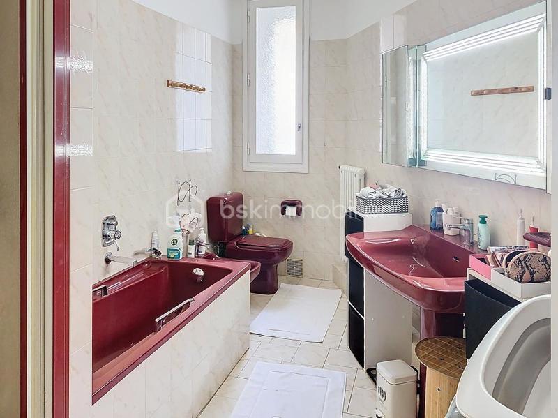 Appartement - 84 m² - 3 pièces