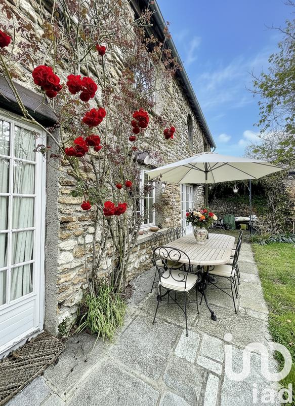 Maison - 180 m² - 8 pièces