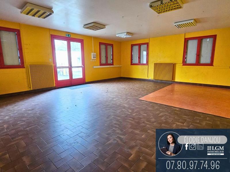 Maison - 390 m² - 10 pièces