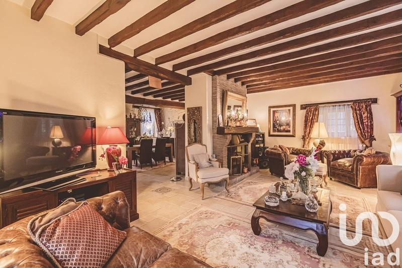 Maison - 274 m² - 9 pièces