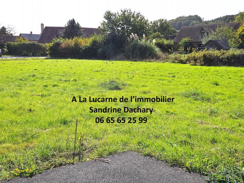 Terrain constructible - 1 203 m²