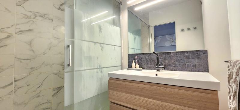 Appartement - 90 m² - 4 pièces