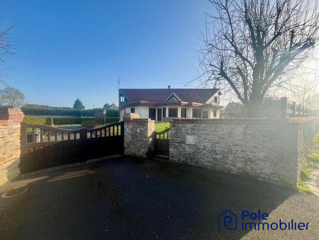 Maison - 219 m² - 6 pièces