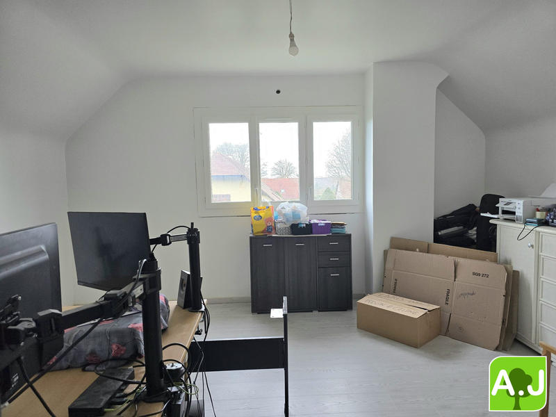 Maison traditionnelle - 130 m² - 6 pièces