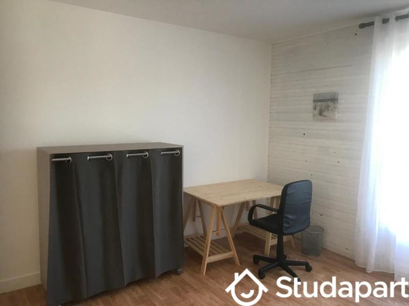 Chambre - 11 m² - 1 pièce